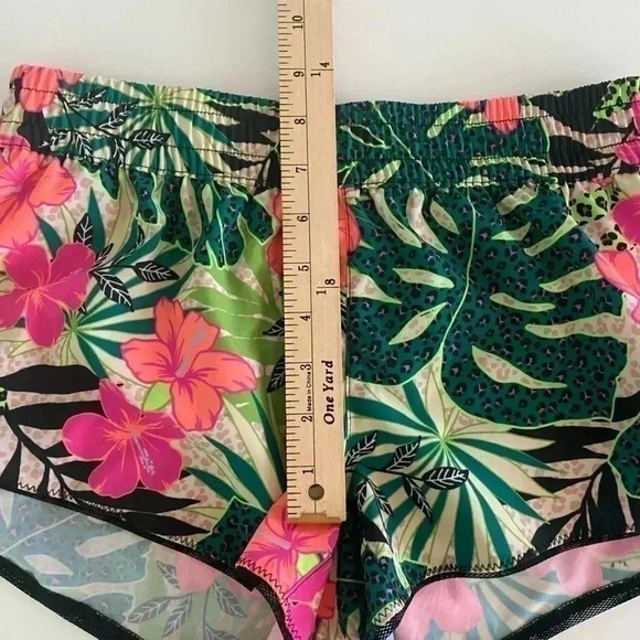 California Waves Women’s Hawaiian Swim Cover up Shorts - Size XS - Picture 5 of 6